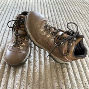 Magellan Outdoors Waterproof Hiking Boots Men's US Size 8D FWMFMC1012